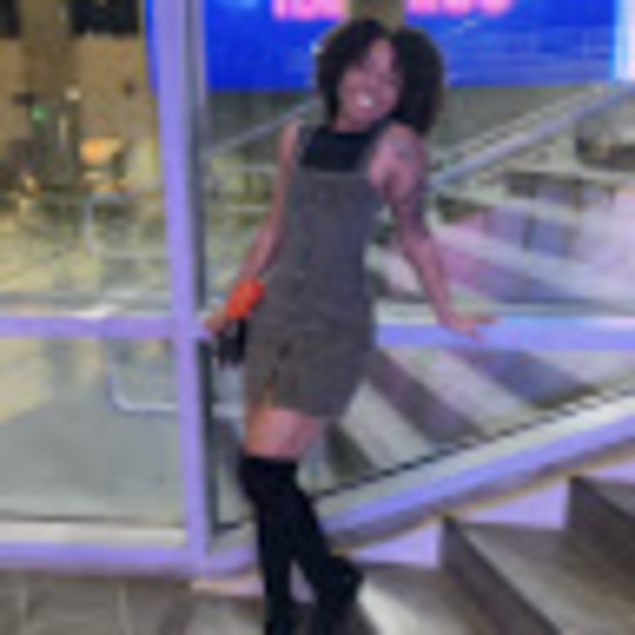 Meet your Posher, Rickeyria - Picture 1 of 1